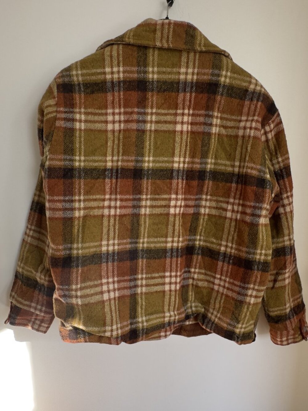 VINTAGE MENS WOOL PLAID JACKET.   MEN'S MEDIUM  AWESOME PIECE - Picture 2 of 7